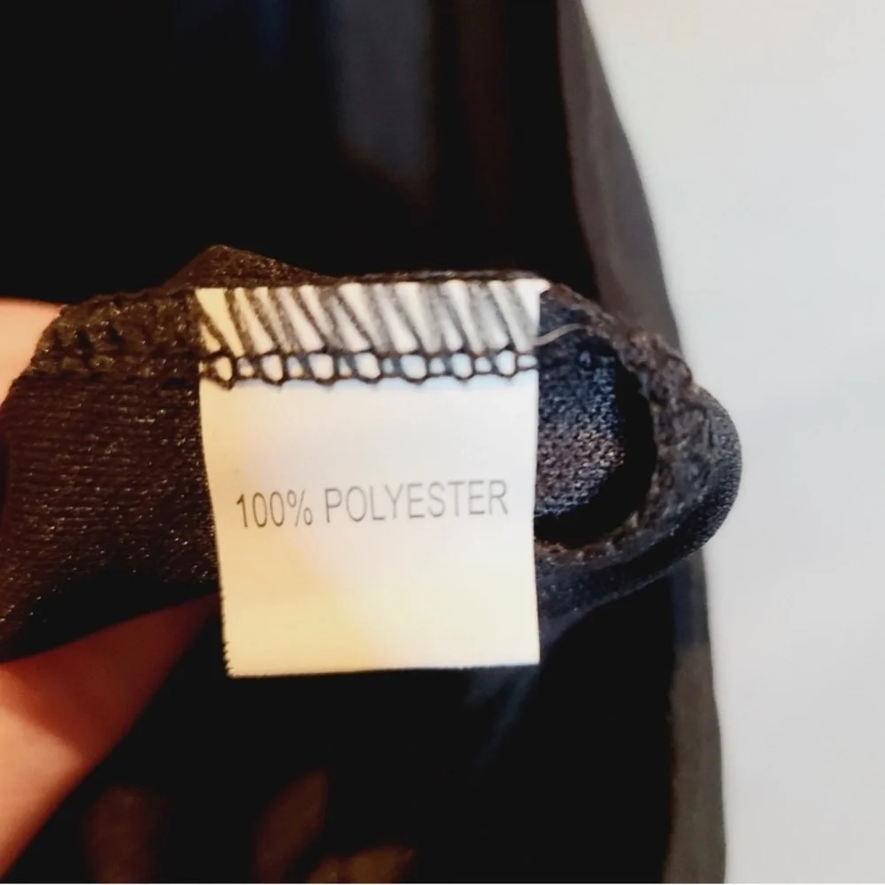 NWT Reverse Ruffle Romper - Picture 4 of 5